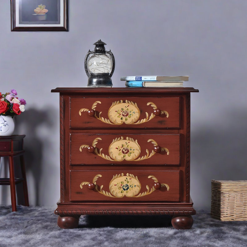 Dallyn Accent Chest