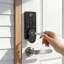 Serrure intelligente de sécurité, serrure de porte à empreinte digitale pour la porte d'entrée avec 2 clés, installation facile, télécommande de l'application, verrouillage automatique (poignées non incluses)