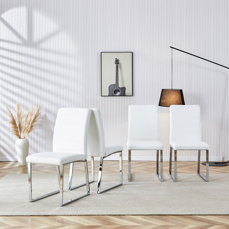 Chaise d'appoint blanche Lakeycha