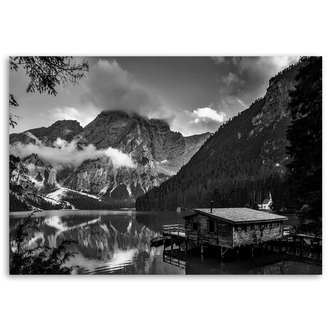 Leinwandbild Hütte an einem Bergsee Alpen