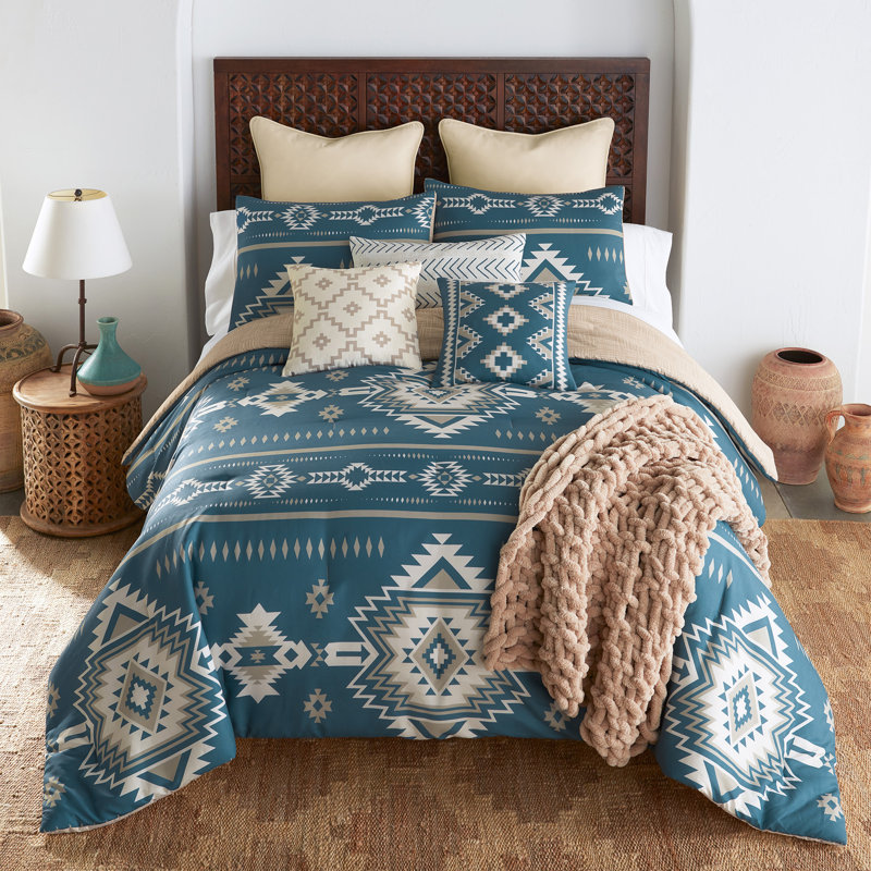 Channel Comforter Set, King Comforter + 2 King Pillowcases