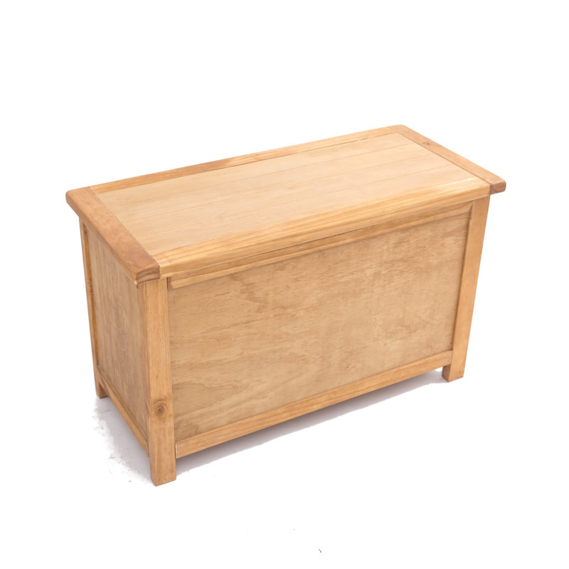 Southington Blanket Chest, Waxed