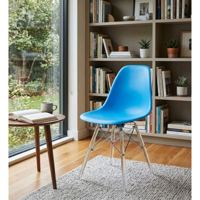 Luna Plastic Dining Chair