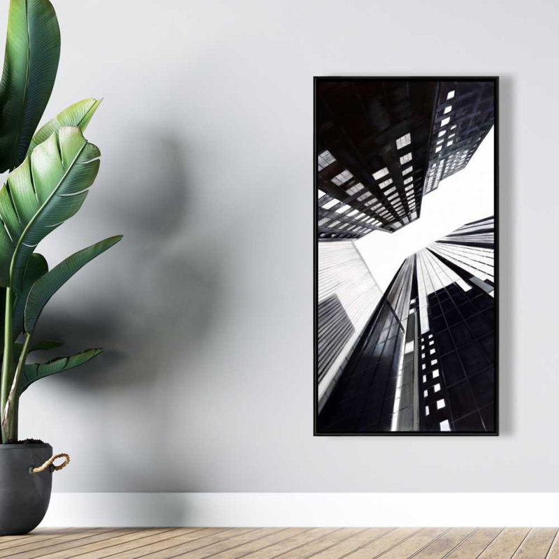 «Low-angle View of the City - Livingroom Cities», art sur toile, H 49,25 po x l 25,25 po