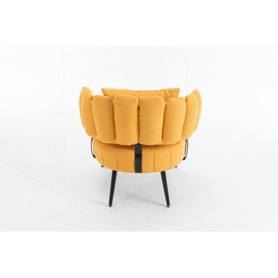 Comfortable Chenille Tub Chair with Spring Seat Cushion and Slipcover, Ideal for Small Bedrooms and Reading Corners