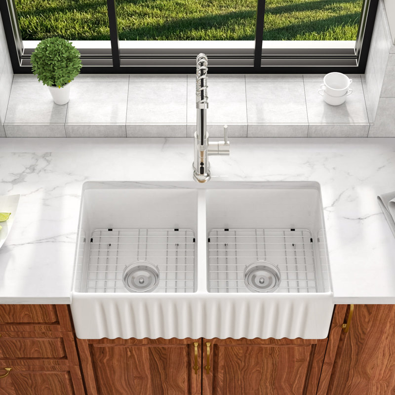 33'' L Ceramic Double Bowl Farmhouse / Apron Kitchen Sink with Sink Grids