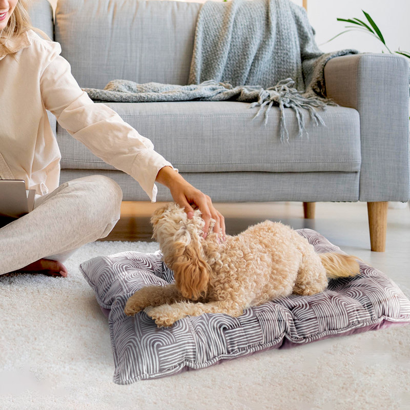 Gray Printed Microsuede Tufted Pet Mat with Plush Bottom