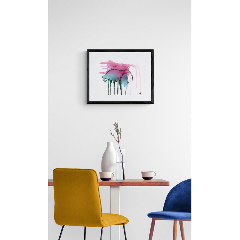 «Stand Tall» par KC Pollak, Papier avec cadre noir, Blanc, H 30 po x l 39 po