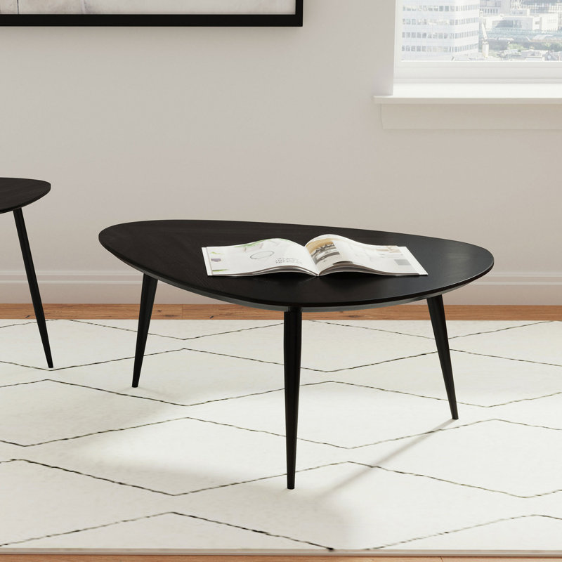 Table basse triangulaire en bois massif