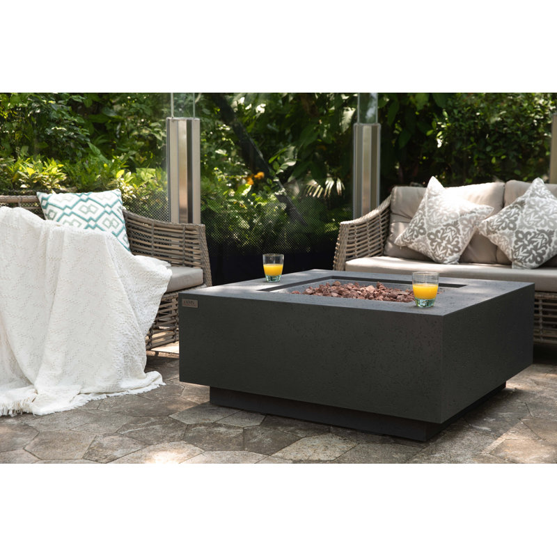 Table de foyer au gaz naturel Brooklyn de 40 po en travertin avec couvercle de brûleur et pare-vent, Gris foncé