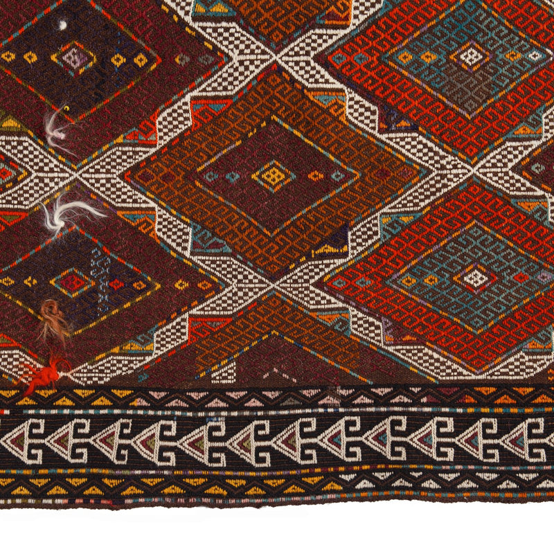 Traditional Wool Rug - 6' x 9'