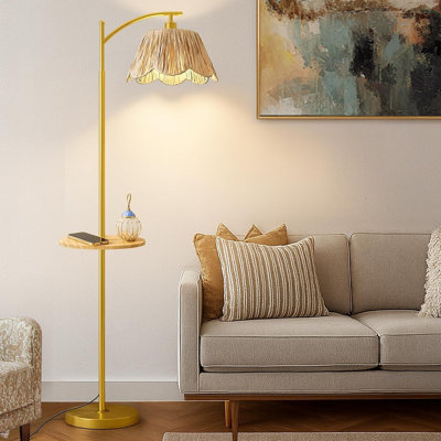 Lampe sur pied avec table d'appoint pour chambre, lampadaire bohème avec interrupteur au pied, lampadaire de style ferme pour salon, lampe arquée en rotin avec base et pied en métal doré, décoration intérieure
