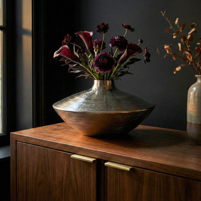 Table Vase 1