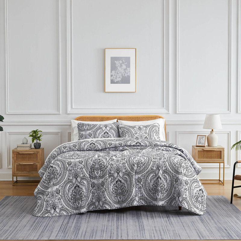 Pure Melody Oversized Light-weight Paisley Quilt Set with matching shams, Black, King Quilt + 2 King Shams