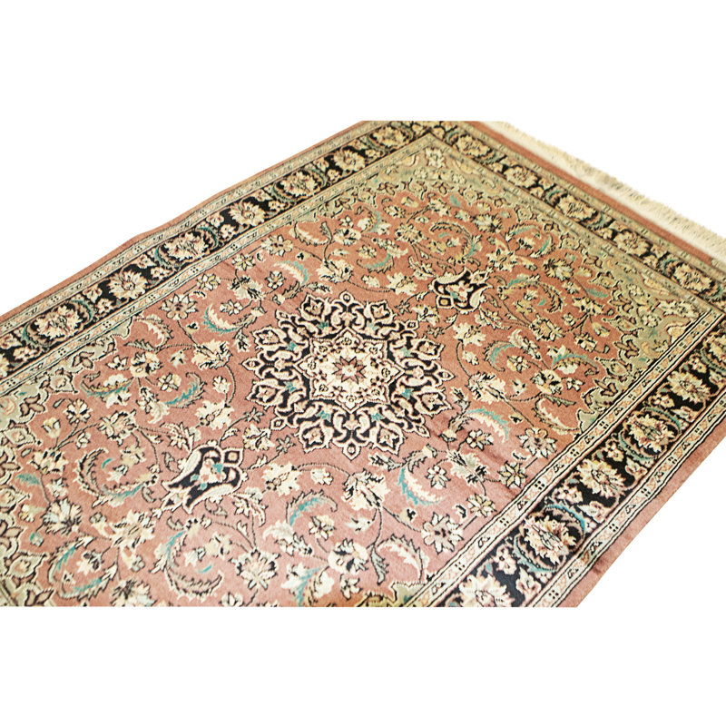 Hand Knotted Wool Area Rug in Rose