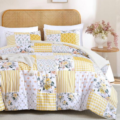 Floral Comforter Set - All Seasons Patchwork Flower Cozy Comforter With Pillowcases