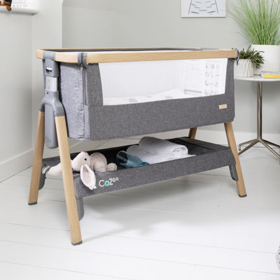 Cozee Bedside Bassinet in 