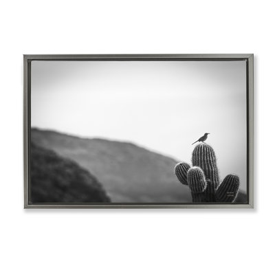 Toile flottante encadrée «On Guard Bird & Cactus» par Wild Apple