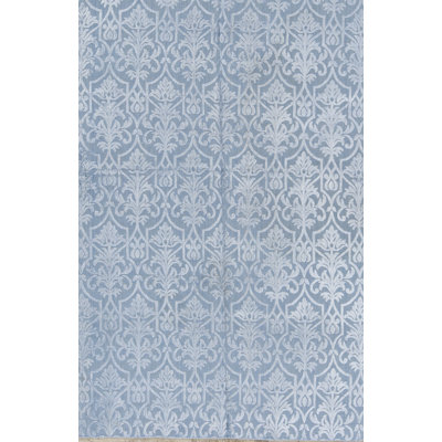 Tapis bleu clair noué à la main de haute qualité