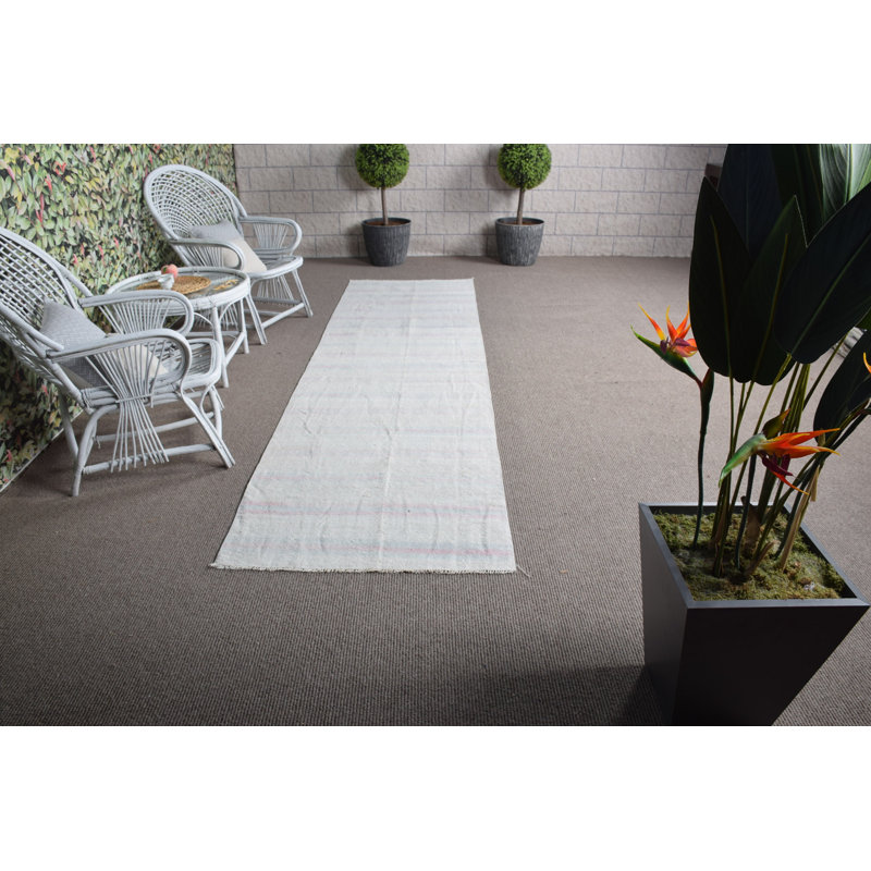 Charmant tapis turc Oushak aux rayures et aux couleurs vives, idéal pour les couloirs ou les escaliers