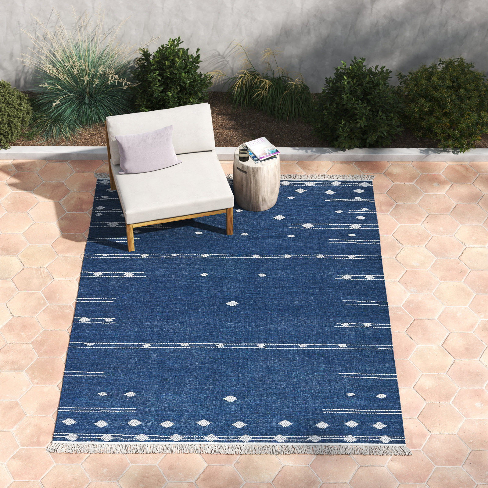 Calli Moroccan Handmade Blue/White Indoor / Outdoor Area Rug, Rectangle 5' x 8'
