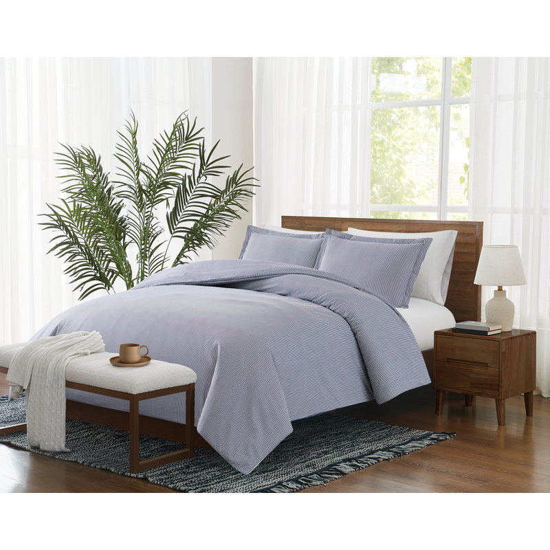 Brooklyn Loom Pinstripe Comforter Set, Queen Comforter + 2 Standard Shams, White/Navy