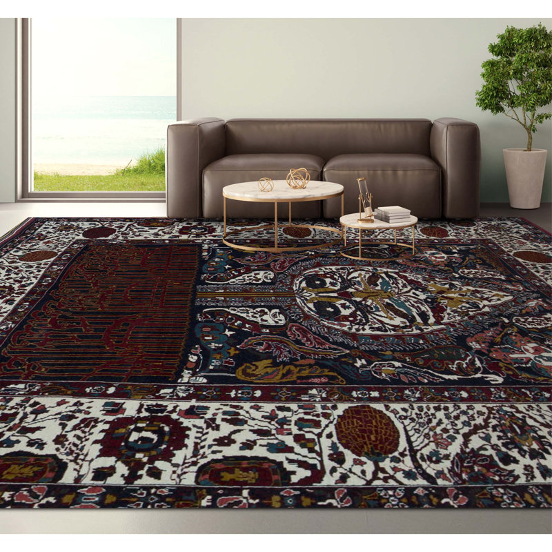 Wool Oriental Area Rug in Rosewood/Beige