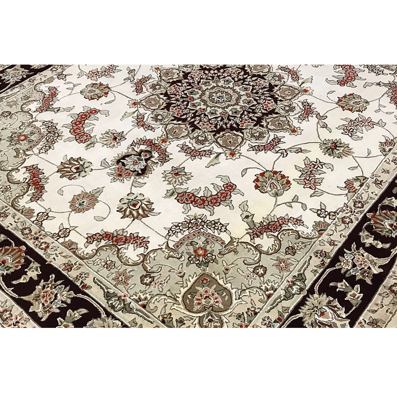 Hand-Knotted High-Quality Beige Area Rug