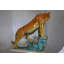 Statue de lion de montagne bronze sur grand rebord de couguar 55 po x 20 po x H 40 po