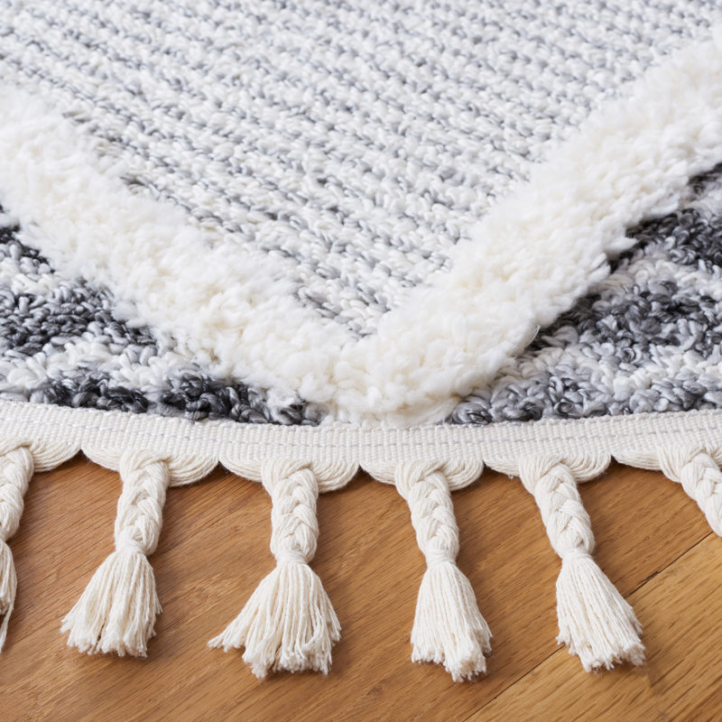Moroccan Tassel Shag Performance Southwestern Rug, Round 6'7"