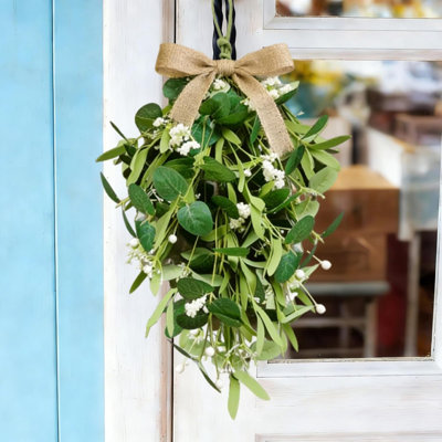 Lot de 2 couronnes de fleurs en eucalyptus de 61 cm (24 po) en forme de larme, idéales pour le printemps et l'été. Décoration printanière et estivale avec ruban de baies, parfaites pour une porte d'entrée, un porche, un mur, une fenêtre ou un meuble.