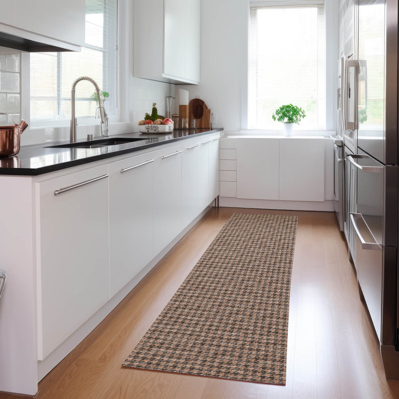 Tapis intérieur / extérieur Loreen avec envers antidérapant, Tapis de couloir 2 pi 3 po x 7 pi 6 po