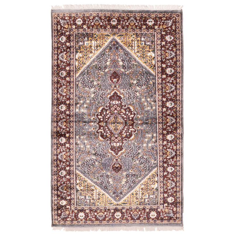 Tapis gris Kashmir 3 pi 11 po x 6 pi 7 po