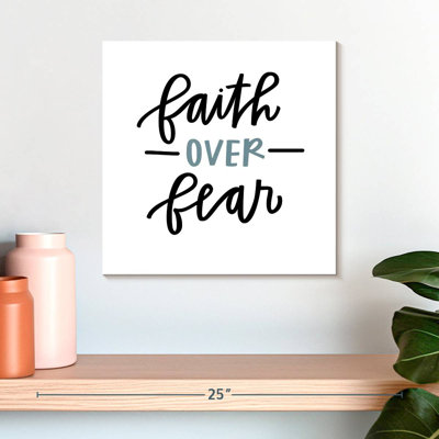 Tergel «Faith Over Fear», typographie