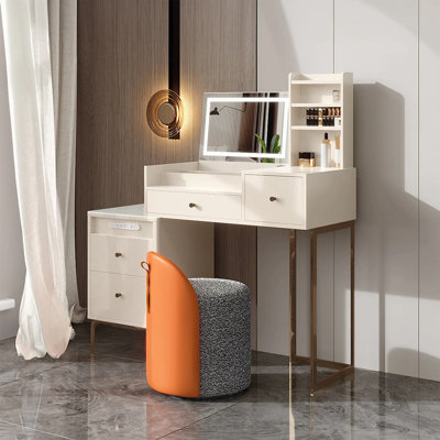 Coiffeuse Tryphosa