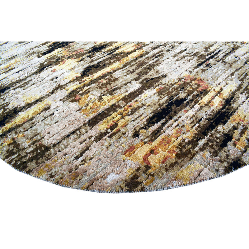Area Rug in Brown, Round 6'