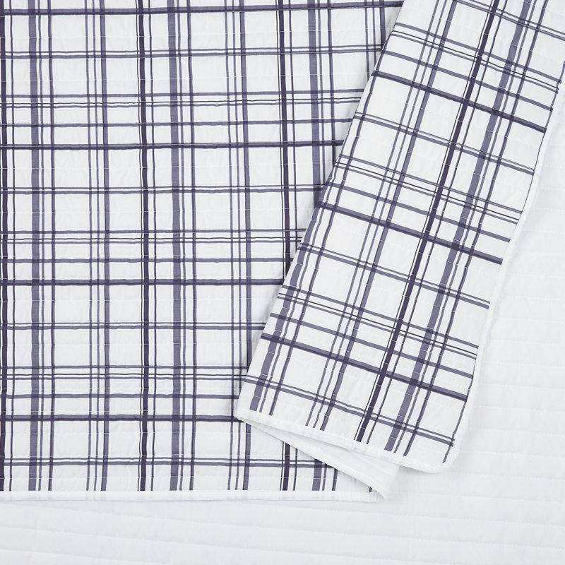 Ensemble de courtepointe réversible en microfibre Marquis, Full/Queen Quilt + 2 Standard Shams, Charbon / Blanc