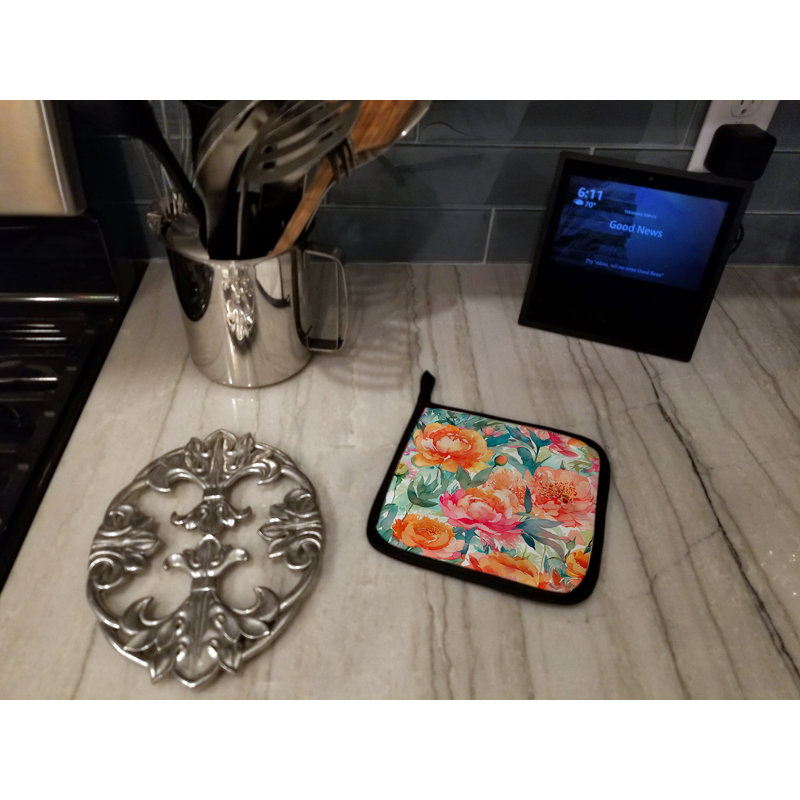 Caroline's Treasures Floral Polyester Potholder Set