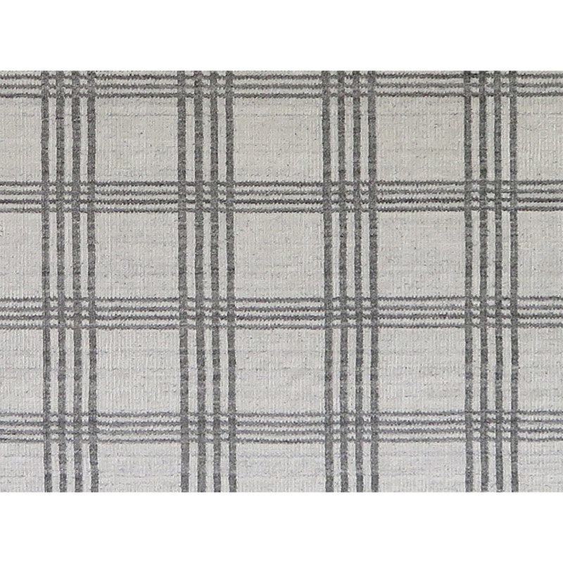 Plaid Area Rug in Silver/Gray, Rectangle 6' x 9'