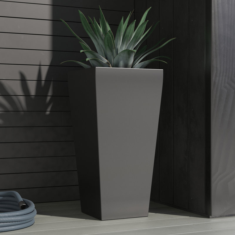 Grand pot à fleurs Windsor, gris, H 26 po x l 13 po x P 13 po