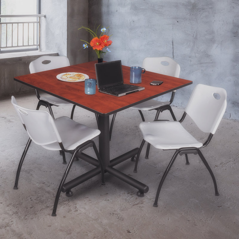 Table de salle de repos carrée Nicklo, chaises empilables 4 M, gris, 29" H x 36" L x 36" D, Cerisier