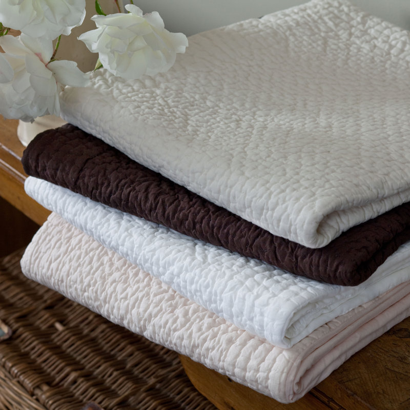 Grace Egg White Cotton Quilt, King Quilt, White