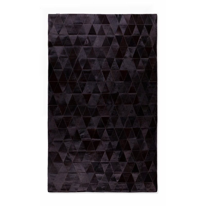 Tapis noir en cuir de vache 8 pi x 10 pi Bhavin