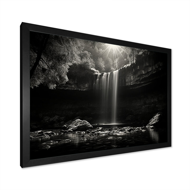 Cascade, paysage de falaise I, Cadre simple noir, H 12 po x l 20 po x P 1 po