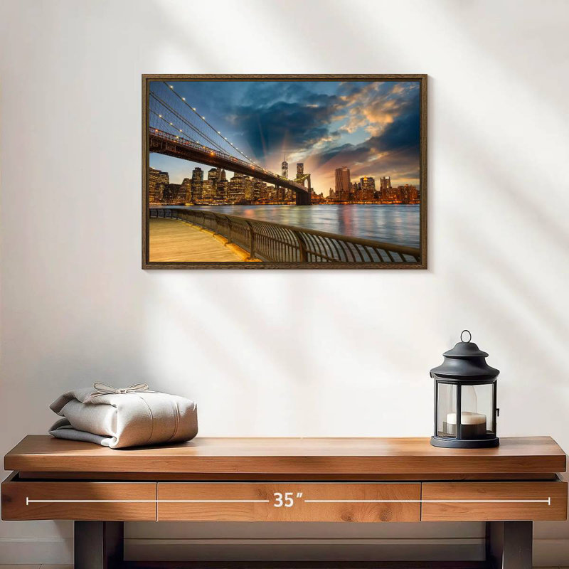 Soleil de Brooklyn Bridge, 19 po x 13 po, Cadre flottant noyer