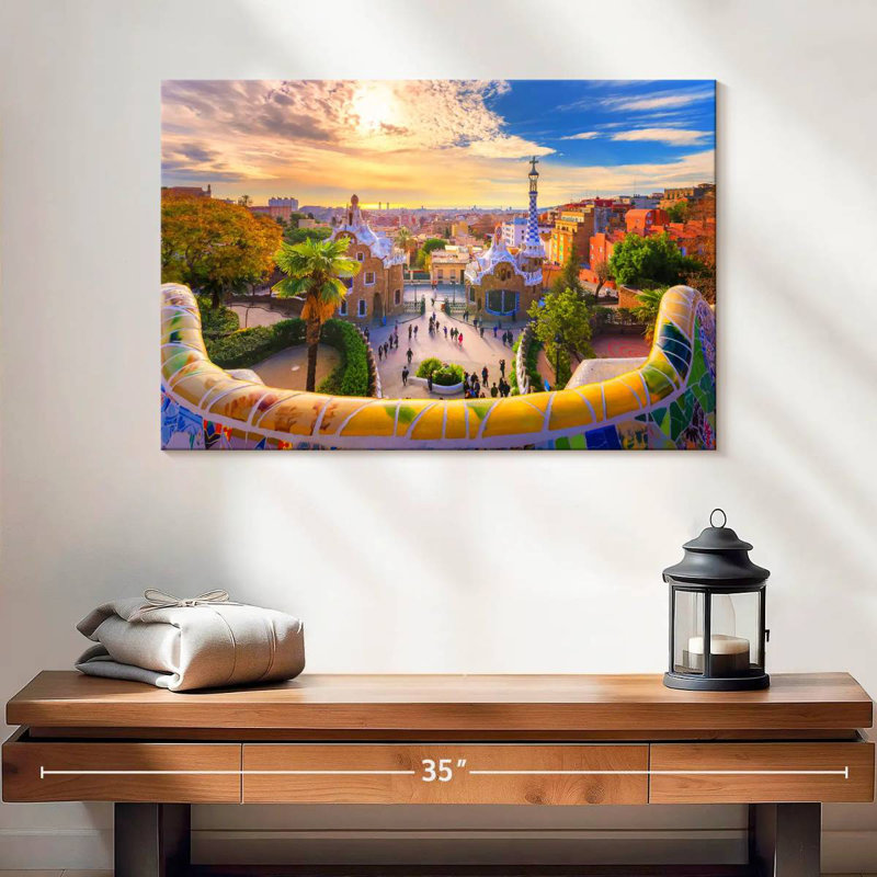 Park Guell In Barcelona, H 16 po x l 24 po