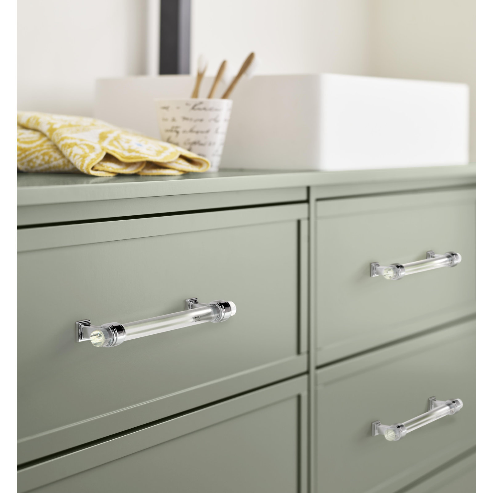 Glacio Bar Cabinet Pull, Clear/Polished Chrome, 5 1/16"