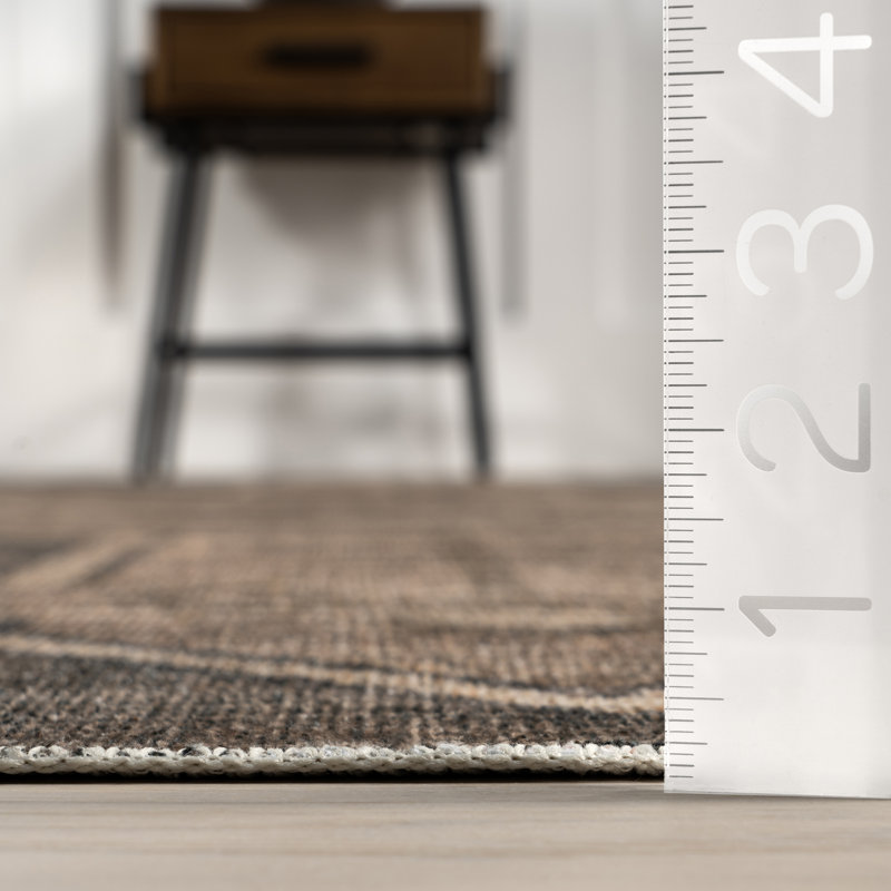 Marylene Machine Woven Polyester Area Rug in Brown, Rectangle 9'6" x 13'6"