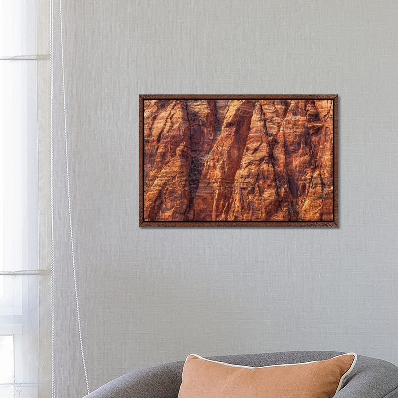 Cliffhanger 1 Piece Wall Art on Canvas, 66.04 cm H x 45.72 cm W, Classic Wood Framed