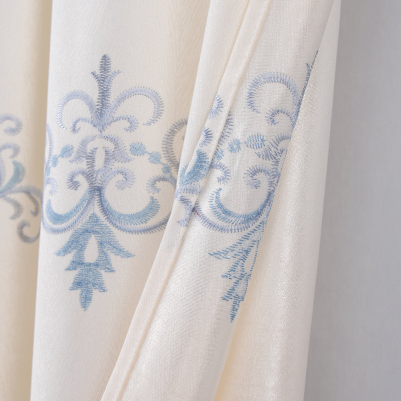 Rideau de fenêtre brodé avec cantonnière Meetu, L 52 po x L 84 po, Beige